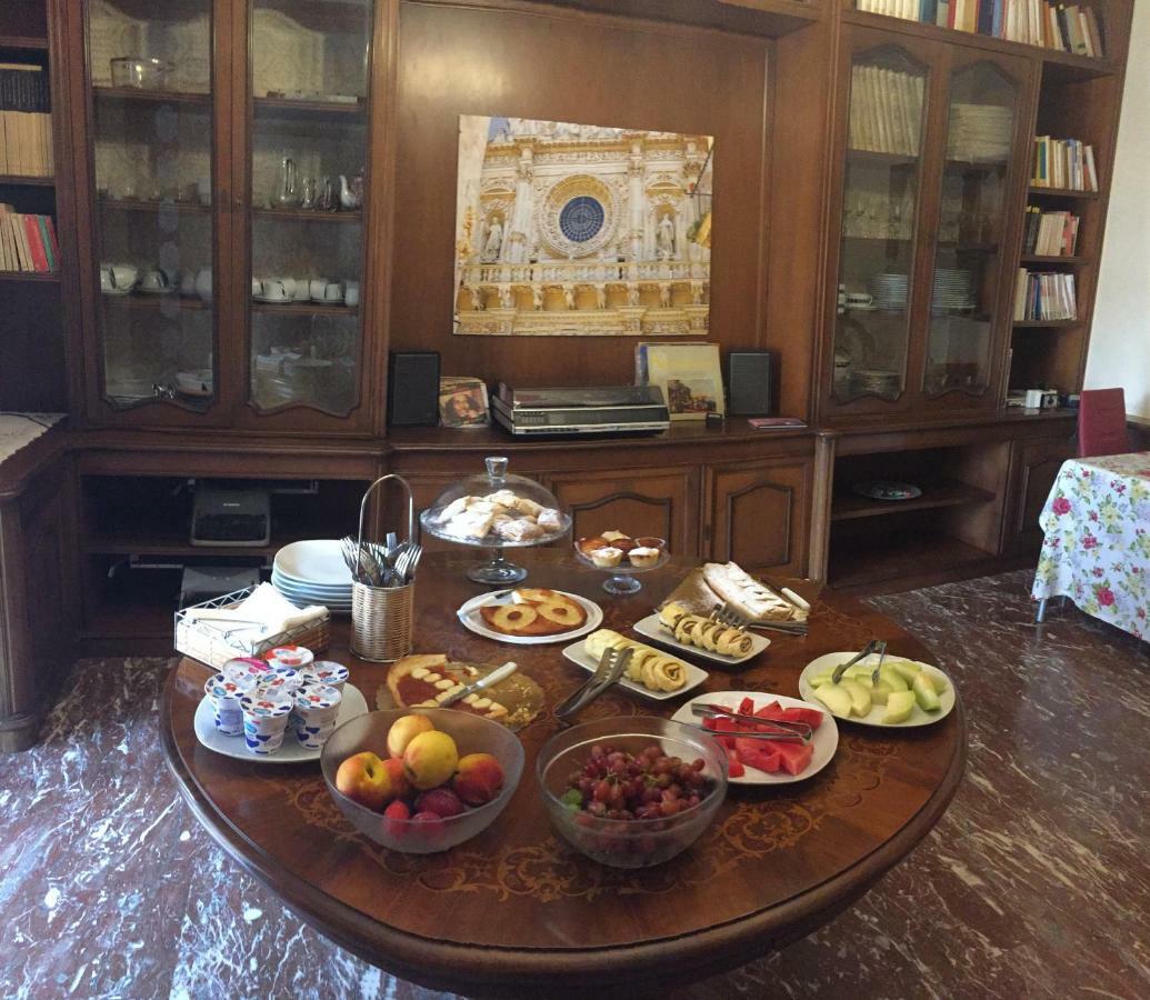 La Dimora Di Vesta Bed and Breakfast Λέτσε Εξωτερικό φωτογραφία